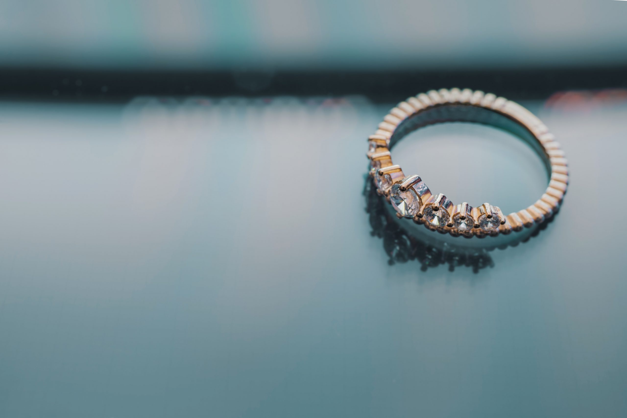 9 najpiękniejszych pierścionków zaręczynowych gwiazd